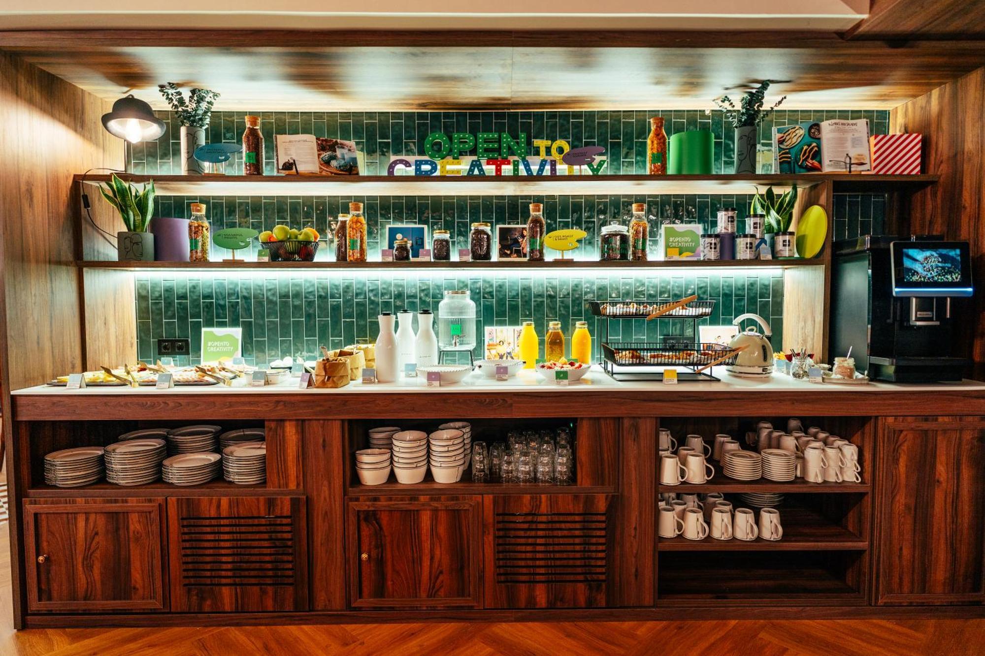 Ibis Styles Madrid Centro Maravillas מראה חיצוני תמונה
