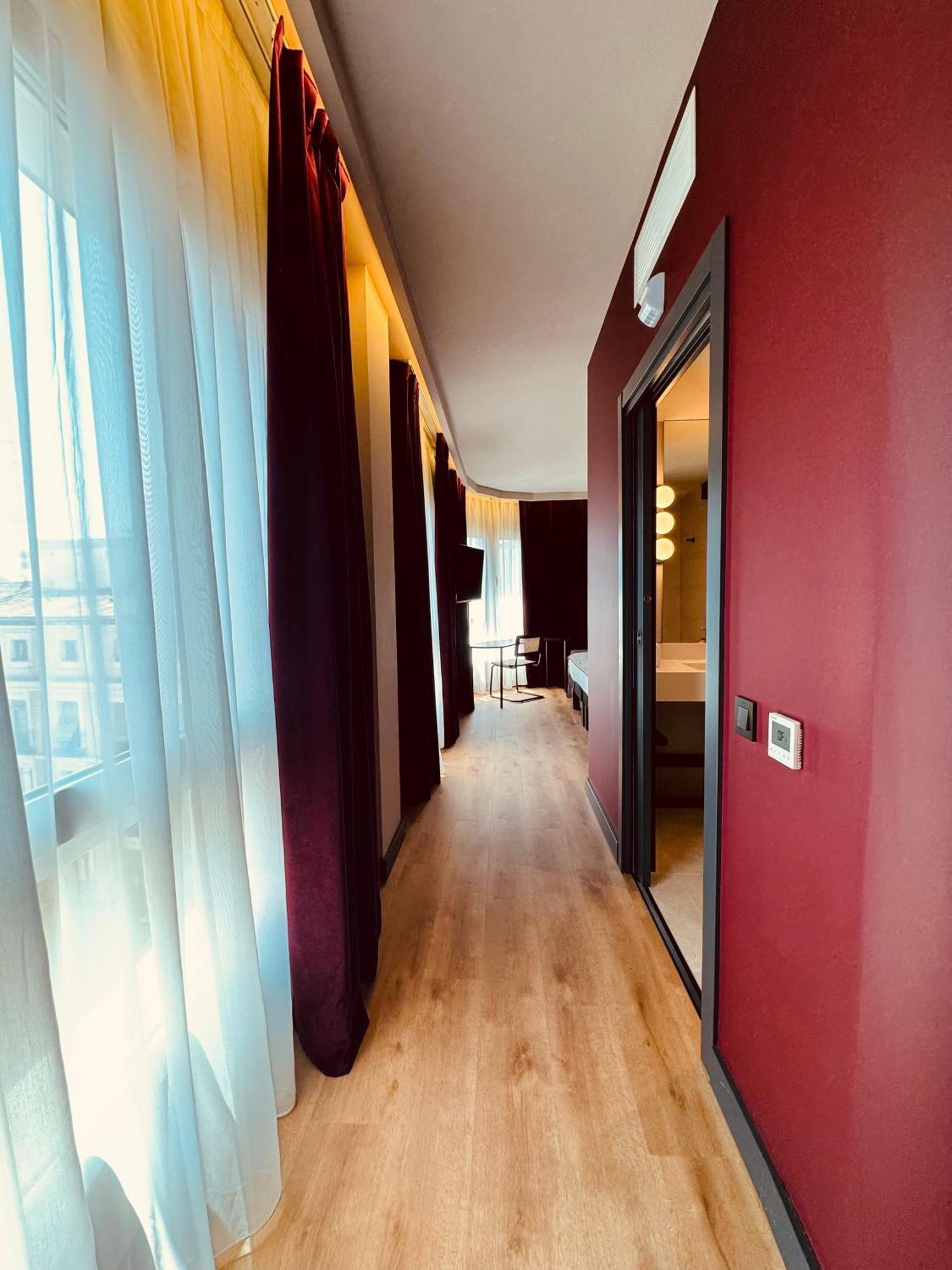Ibis Styles Madrid Centro Maravillas מראה חיצוני תמונה